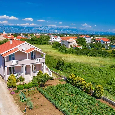 Apartment Nikola Nin
