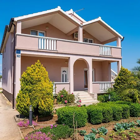 Apartment Nikola